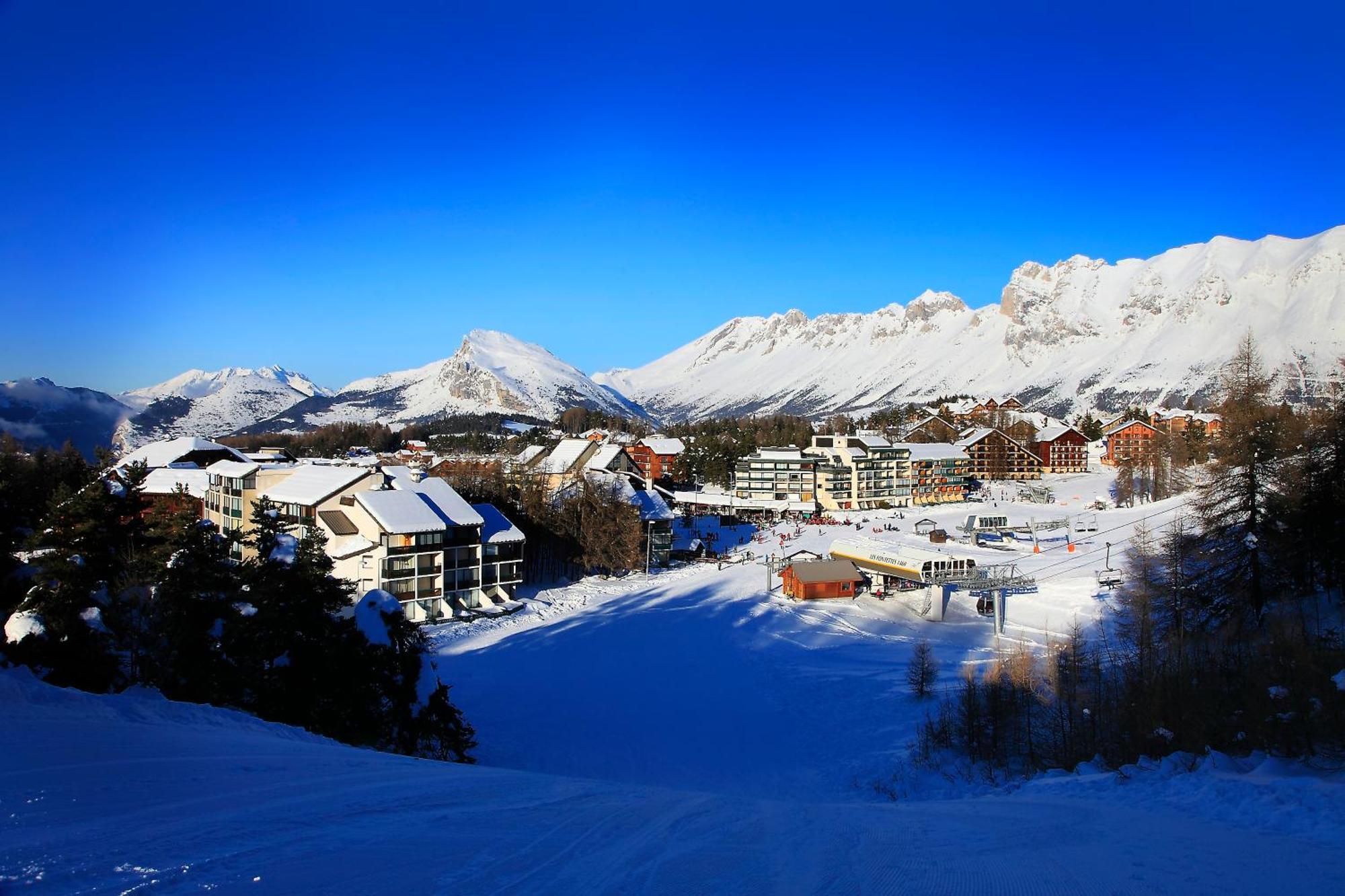 Sunweb Hotel L'Ecrin Des Neiges La Joue du Loup Bagian luar foto